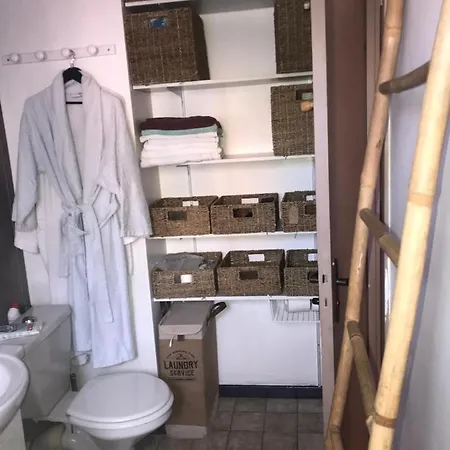 Joli Studio Moderne Piscine Appartement *